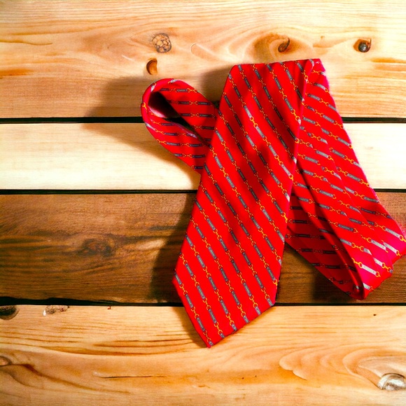 Burberry Mens 100% Silk Red Tie (61.5 x 4) - Picture 8 of 9